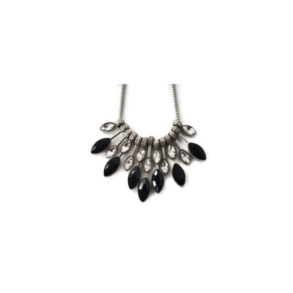 Women's Silver Tone Black and White Crystal Stones Tear Drop Necklace 16 Inches - Picture 1 of 4